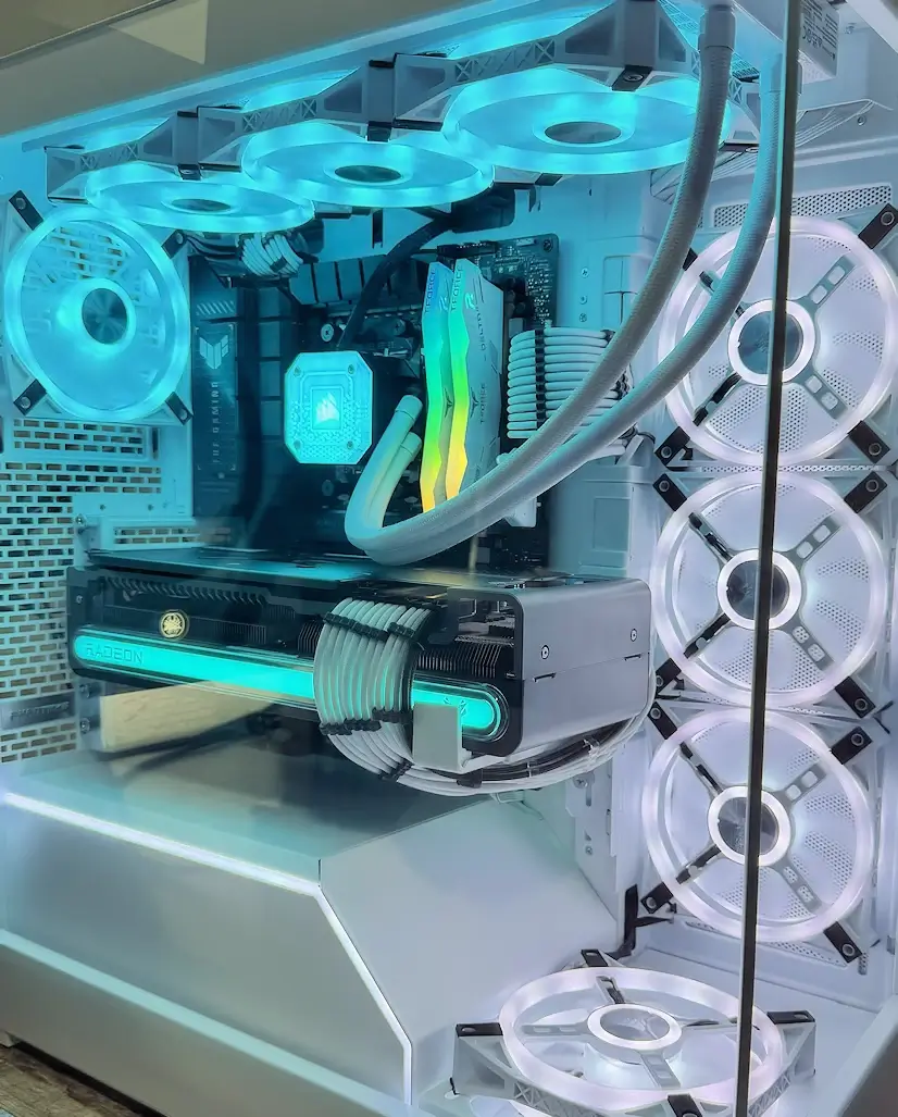 Montaje Gaming PC Phanteks Patones